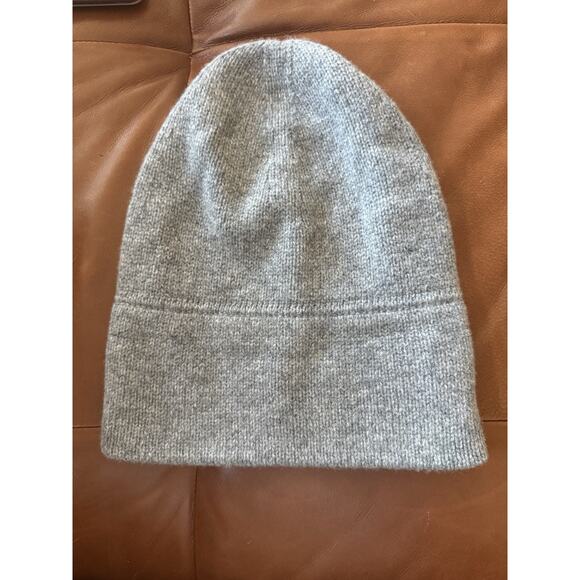 NWT Everlane Wool Beanie Hat Heathered Grey OS Adult - Picture 2 of 5